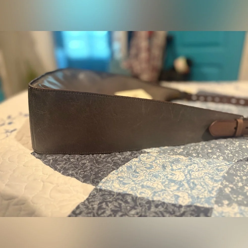 Hobo Purse - Picture 5 of 11